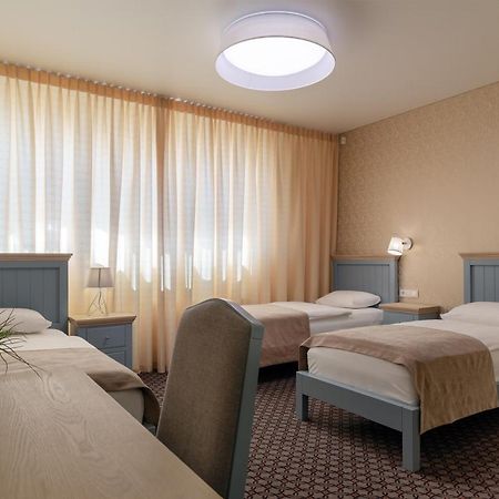 Telšiai Hotel Sinchronas מראה חיצוני תמונה