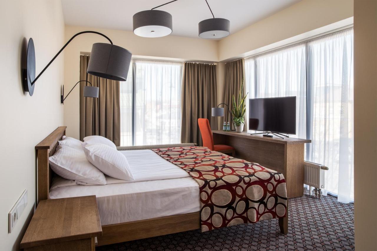 Telšiai Hotel Sinchronas מראה חיצוני תמונה