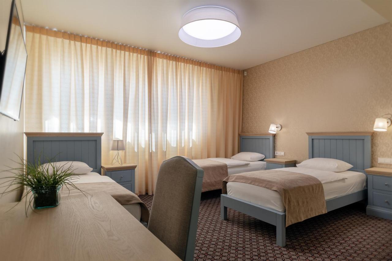 Telšiai Hotel Sinchronas מראה חיצוני תמונה