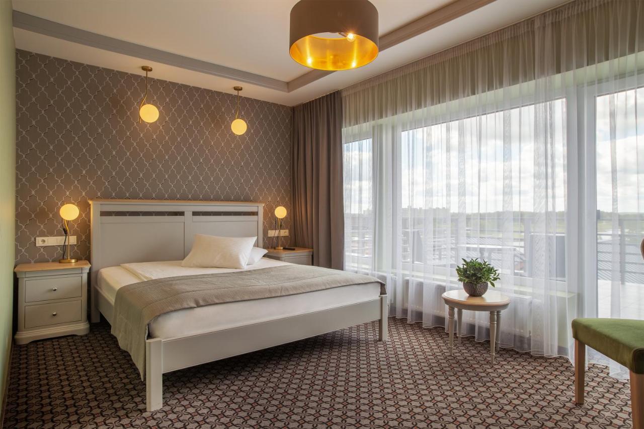 Telšiai Hotel Sinchronas מראה חיצוני תמונה