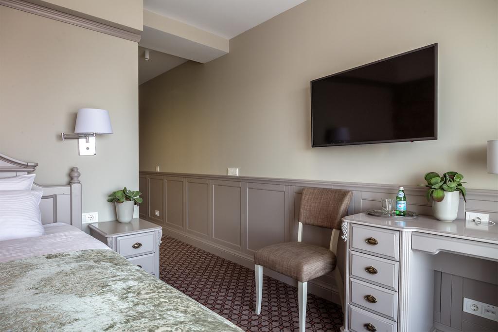 Telšiai Hotel Sinchronas מראה חיצוני תמונה